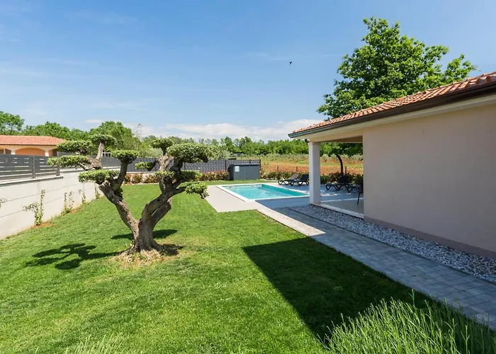 Stefany 빌라 포레치